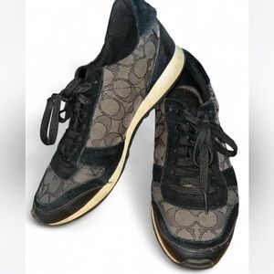 Stylish Black Patterned Women's Sneakers